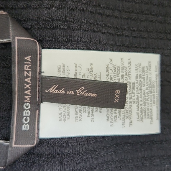 BCBGMAXAZRIA Laure Geometric Knit Jacquard Peplum Top - Picture 5 of 17